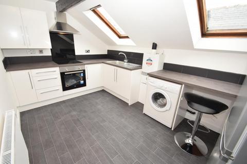 2 bedroom apartment to rent, Northumberland Road, Trafford, Manchester, M16 9PP