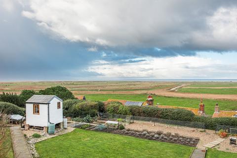 undefined, Elevated Period Home with Stunning Marsh and Sea Views in Cley