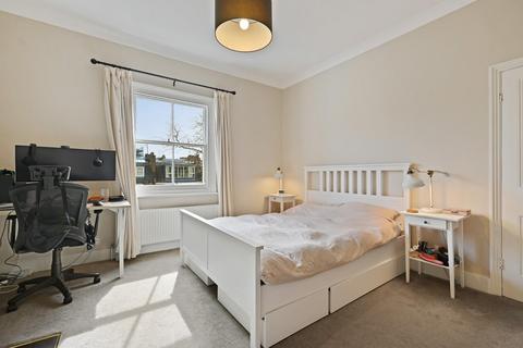 1 bedroom flat to rent, Edith Road, Barons Court, W14
