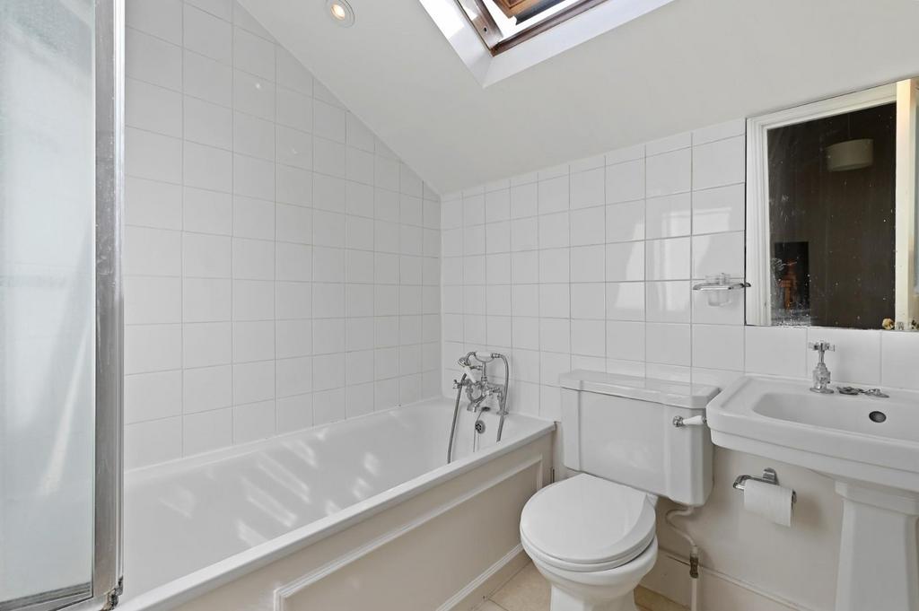 FBL - Edith Road - Bathroom3 (1).jpg