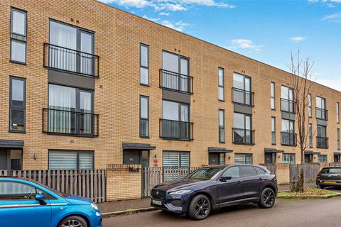 4 bedroom terraced house to rent, Clay Farm Drive, Trumpington, Cambridge, Cambridgeshire, CB2
