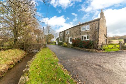 4 bedroom detached house for sale, Little Hurst House, Common End, Flockton, WF4