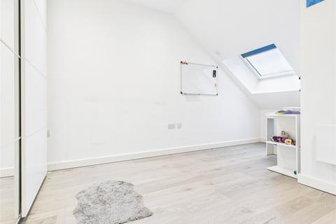 2 bedroom flat for sale, Ladymead, Surrey GU1
