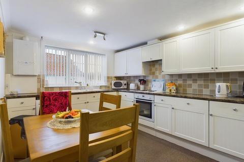 2 bedroom apartment to rent, Scarborough Road, Norton, YO17