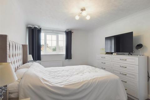 2 bedroom apartment to rent, Scarborough Road, Norton, YO17