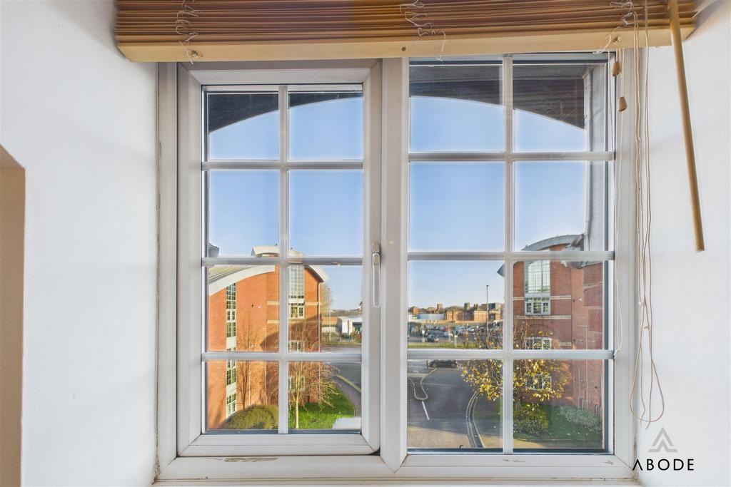 CAM02544 G0-PR0330-STILL011.jpg