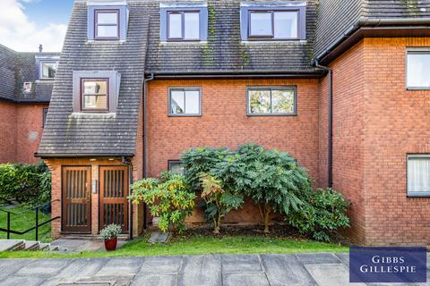 undefined, Watford Road, Northwood, HA6