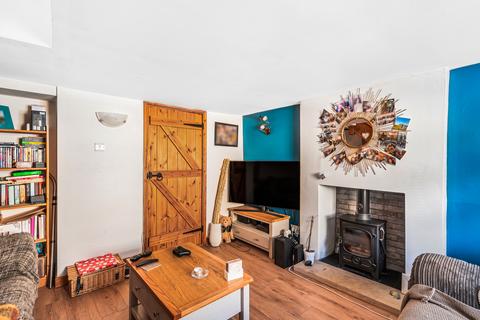 2 bedroom house to rent, Lowell Place, Witney, OX28