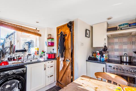 2 bedroom house to rent, Lowell Place, Witney, OX28