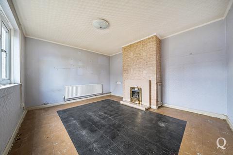 3 bedroom end of terrace house for sale, Larkfield Avenue, Sittingbourne, Kent, ME10