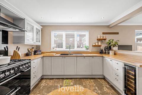 4 bedroom detached house for sale, Garrick Lane, New Waltham DN36
