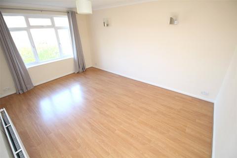 2 bedroom maisonette to rent, The Vale, London N14