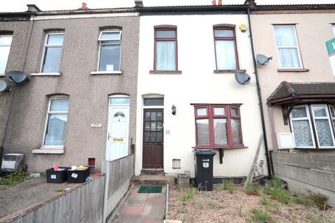 undefined, High Road, Romford RM6