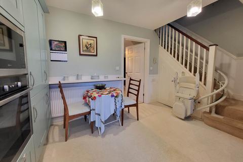 2 bedroom end of terrace house for sale, Queens Court, Colyton, Devon