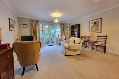 2 bedroom end of terrace house for sale, Queens Court, Colyton, Devon