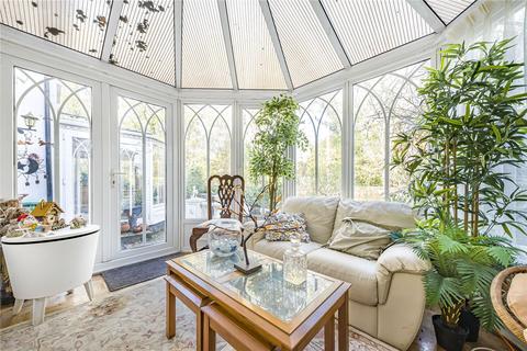 4 bedroom semi-detached house for sale, Pickhurst Mead, Bromley, BR2