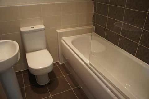 3 bedroom terraced house to rent, Old Station Mews, Hampton-In-Arden, B92 0BS