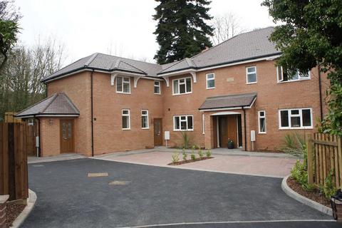 3 bedroom terraced house to rent, Old Station Mews, Hampton-In-Arden, B92 0BS