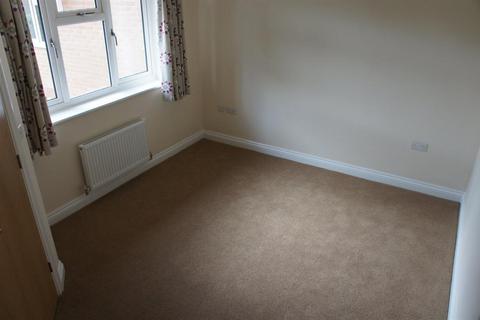 3 bedroom terraced house to rent, Old Station Mews, Hampton-In-Arden, B92 0BS