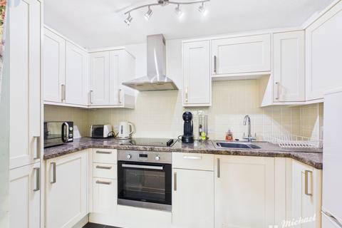 1 bedroom retirement property for sale, Churchill Court, Beaconsfield Road, Aylesbury, Buckinghamshire