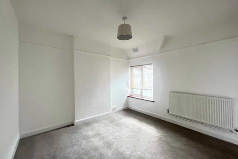 2 bedroom flat to rent, Stafford Road, Wallington SM6