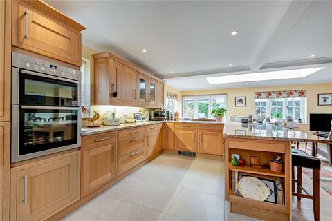 undefined, Heathfields, Chieveley, Newbury, Berkshire, RG20