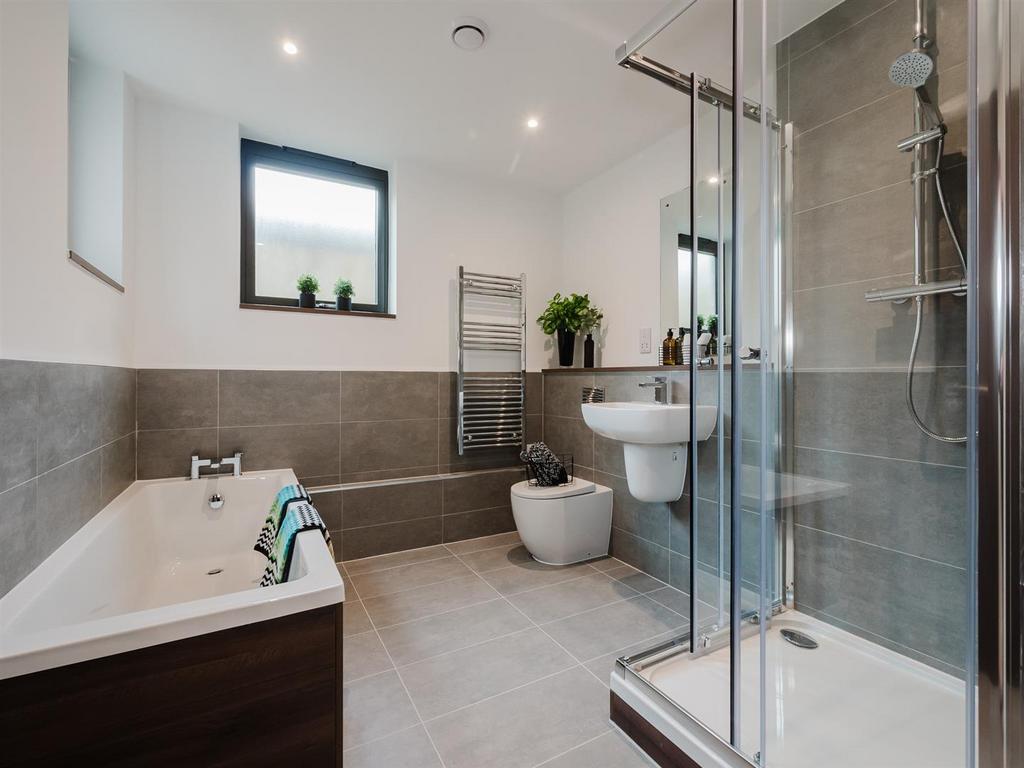 First Floor Bathroom