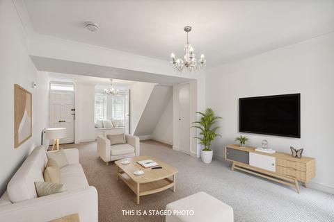 2 bedroom terraced house to rent, Queens Road, Reading, RG4