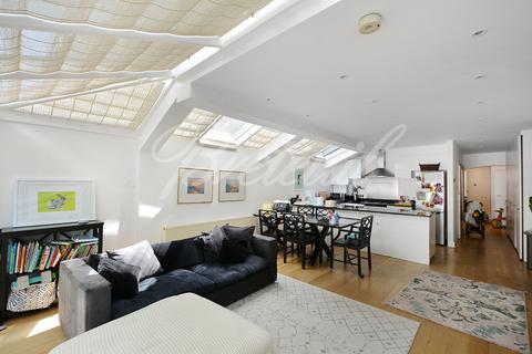 2 bedroom apartment to rent, Woodlawn Road, London, SW6