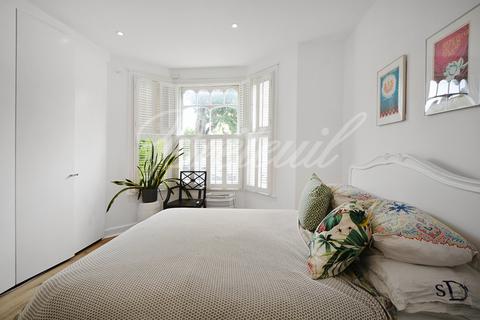 2 bedroom apartment to rent, Woodlawn Road, London, SW6