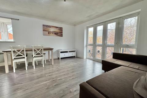 2 bedroom flat to rent, The Quays, Salford Quays, Salford, M50