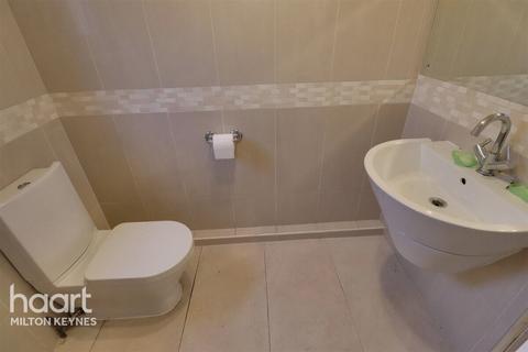 4 bedroom semi-detached house to rent, Gledfield Place, Hodge Lea