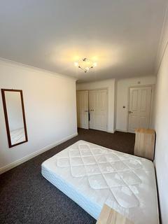 2 bedroom flat to rent, Herbert Mews, John Conway House, SW2