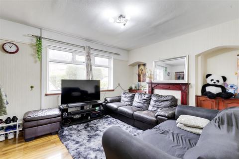 undefined, Longmead Close, Daybrook NG5