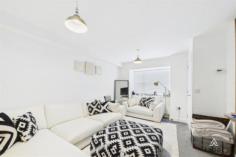 undefined, Victoria Crescent, Burton-On-Trent DE14