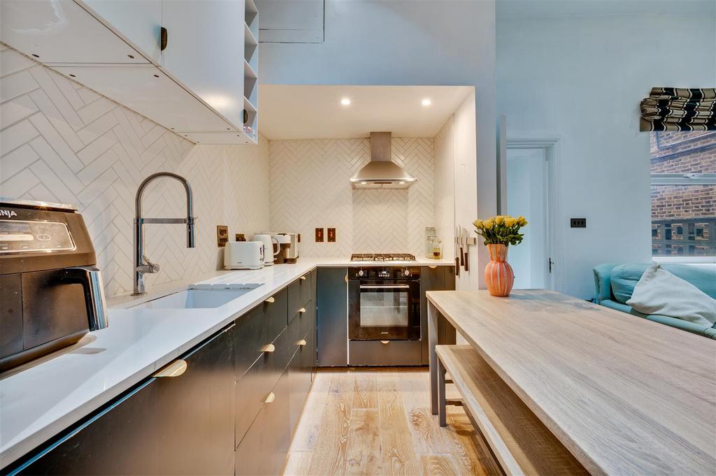 Daniels  Acton Lane, London, NW10 09.jpg
