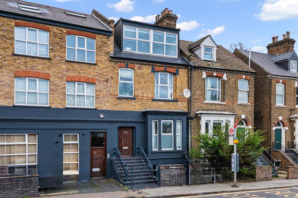 Daniels  Acton Lane, London, NW10 16.jpg