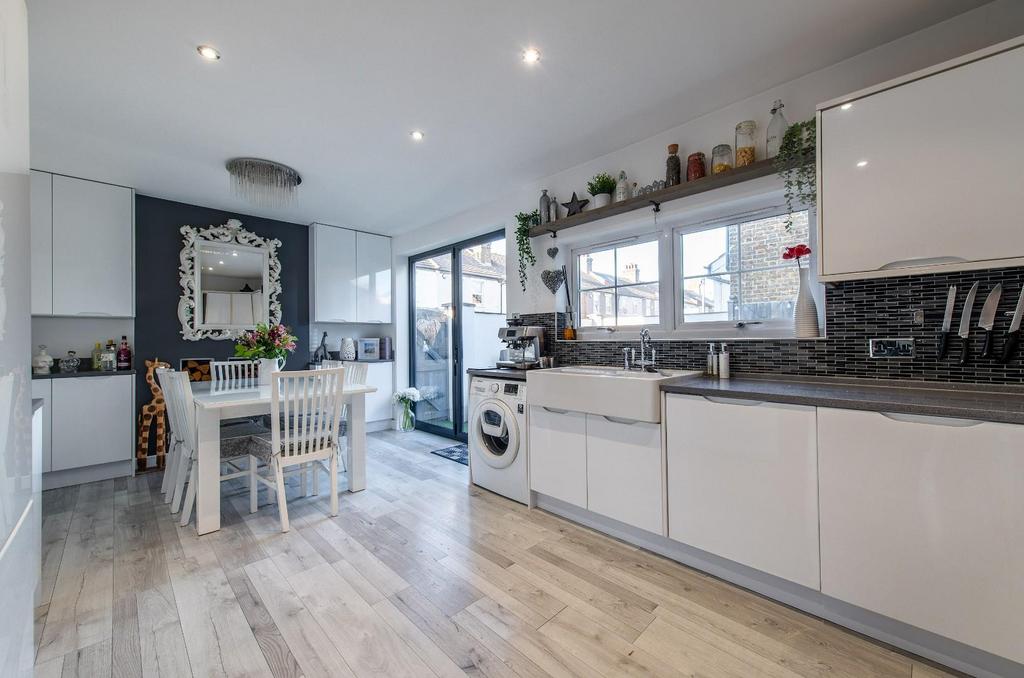 Kitchen / Diner