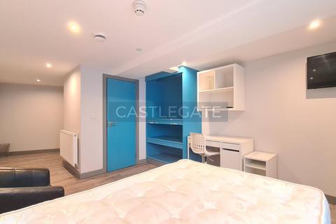 3 bedroom flat share to rent, The Works at Standard House, Half Moon Street, Huddersfield, HD1 2JF