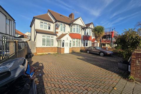 undefined, Great West Road, Hounslow, TW5