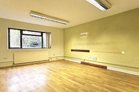 Retail property (high street) to rent, High St Bromley BR1 1