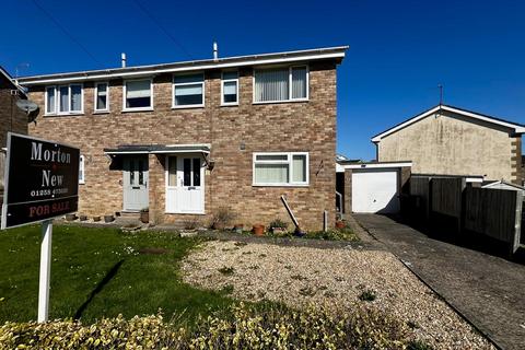 3 bedroom semi-detached house for sale, Hardy Crescent, Stalbridge