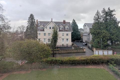 2 bedroom flat for sale, Great Malvern, Malvern