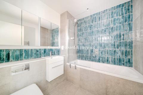 2 bedroom flat to rent, The Mall, London, W5