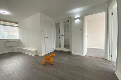 2 bedroom apartment to rent, Broad Street, Chesham, HP5