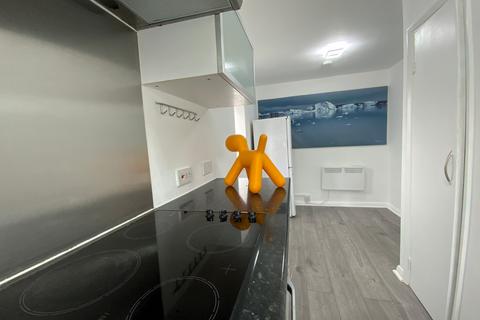 2 bedroom apartment to rent, Broad Street, Chesham, HP5