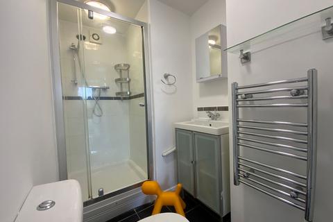 2 bedroom apartment to rent, Broad Street, Chesham, HP5