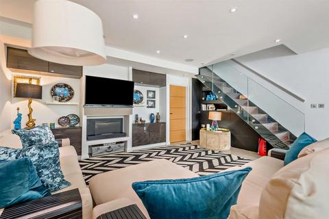 5 bedroom detached house to rent, Oxford Walk, Cheltenham GL52 6DN