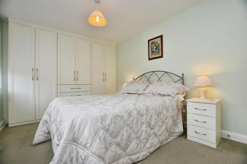 Bed 1