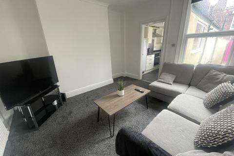 undefined, Student Housing, Lincoln LN5